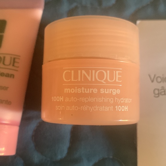 Clinique bundle - Picture 4 of 4
